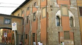 Palazzo delle Vedove - >Pise