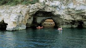 Grotta Calda - >Vieste