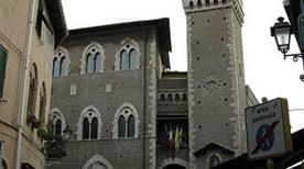 Palazzo dei Priori - >Piombino