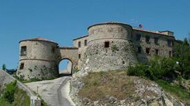 Castello Due Torri - >Poggio Torriana