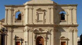Chiesa Santissimo Crocifisso - >Noto