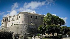 Castello di Gesualdo - >Gesualdo