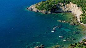 La baia di Punta Garagliano - >San Giovanni a Piro