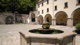 Santuario S.Maria dei Lattani - >Roccamonfina