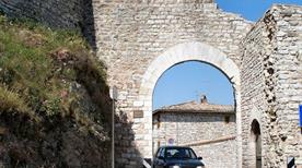 Porta Perlici - >Assisi