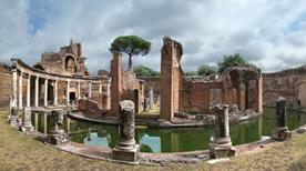Villa Adriana: Peristilio Detto Cortile delle Biblioteche - >Tivoli