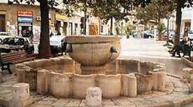 Fontana de Torres - >Brindisi