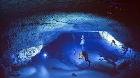 Bluenose Diving & Surroundings - >Siracusa