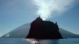Scoglio dello Strombolicchio - >Stromboli