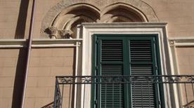 Palazzo Vanni - >Palermo