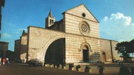 Chiesa di S. Chiara - >Chieti