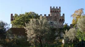 Castello di Vincigliata - >Fiesole