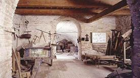Museo Sulle Tracce dei Nostri Padri - >Isola del Piano