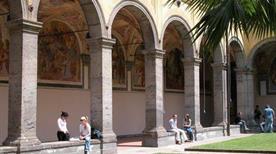 Museo di Anatomia Veterinaria - >Naples