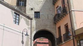 Porta degli Alberti - >Cagliari