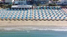 Bagno Africa - >Prato Ranieri