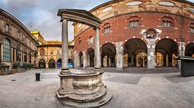 Palazzo della Ragione - >Milan