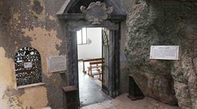 Santuario della Madonna Spaccata - >Gaeta
