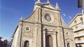 Chiesa dei SS Pietro e Paolo - >Casali del Manco