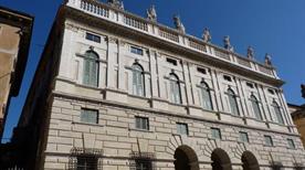 Palazzo Canossa  - >Verona