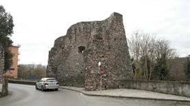 Torre della Catena Diroccato - >Benevento