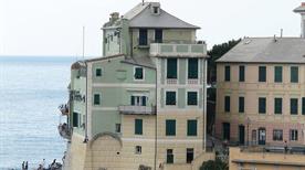 Castello di Bogliasco trasformato - >Bogliasco