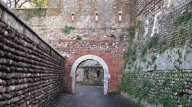 Porta Catena - >Verona