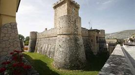 Castello Piccolomini - >Ortucchio