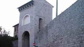 Porta Fratta o Amerina - >Todi