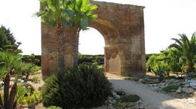 Arco Traiano - >Canosa di Puglia