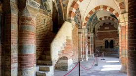 Abbazia di Santa Maria di Vezzolano - >Albugnano