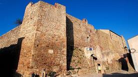 Rocca Aldobrandesca - >Giglio Isola