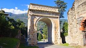 Arco di Augusto - >Susa