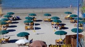 Aziza Beach - >Follonica