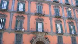 Palazzo dello Spagnolo - >Naples