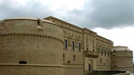 Castello Corigliano - >Corigliano d'Otranto