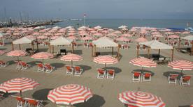 Bagno Flora - >Viareggio