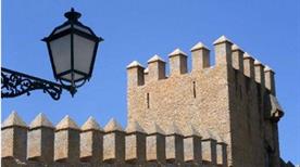Castel Chizzola ruderi - >Ala