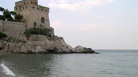 Torre di Cetara - >Cetara