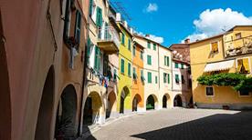 Borgo Rotondo - >Varese Ligure