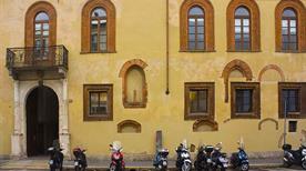 Casa Fontana Silvestri - >Milan