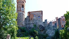 Castello di Pavone - >Pavone Canavese