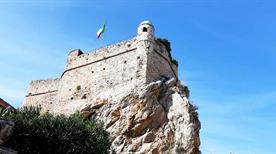 Castello  - >Pietra Ligure