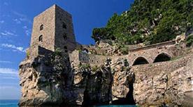 Torre Clavel - >Positano
