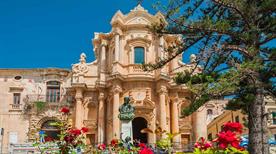 Chiesa di S. Domenico - >Noto