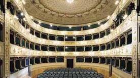 Teatro dei Rozzi - >Siena