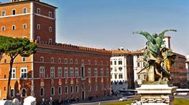 Palazzo Venezia - >Roma