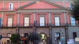 Palazzo Colonna di Stigliano - >Naples