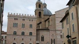 Pinacoteca Comunale - >Foligno
