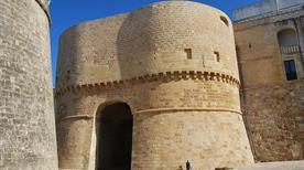 Porta Alfonsina - >Otranto